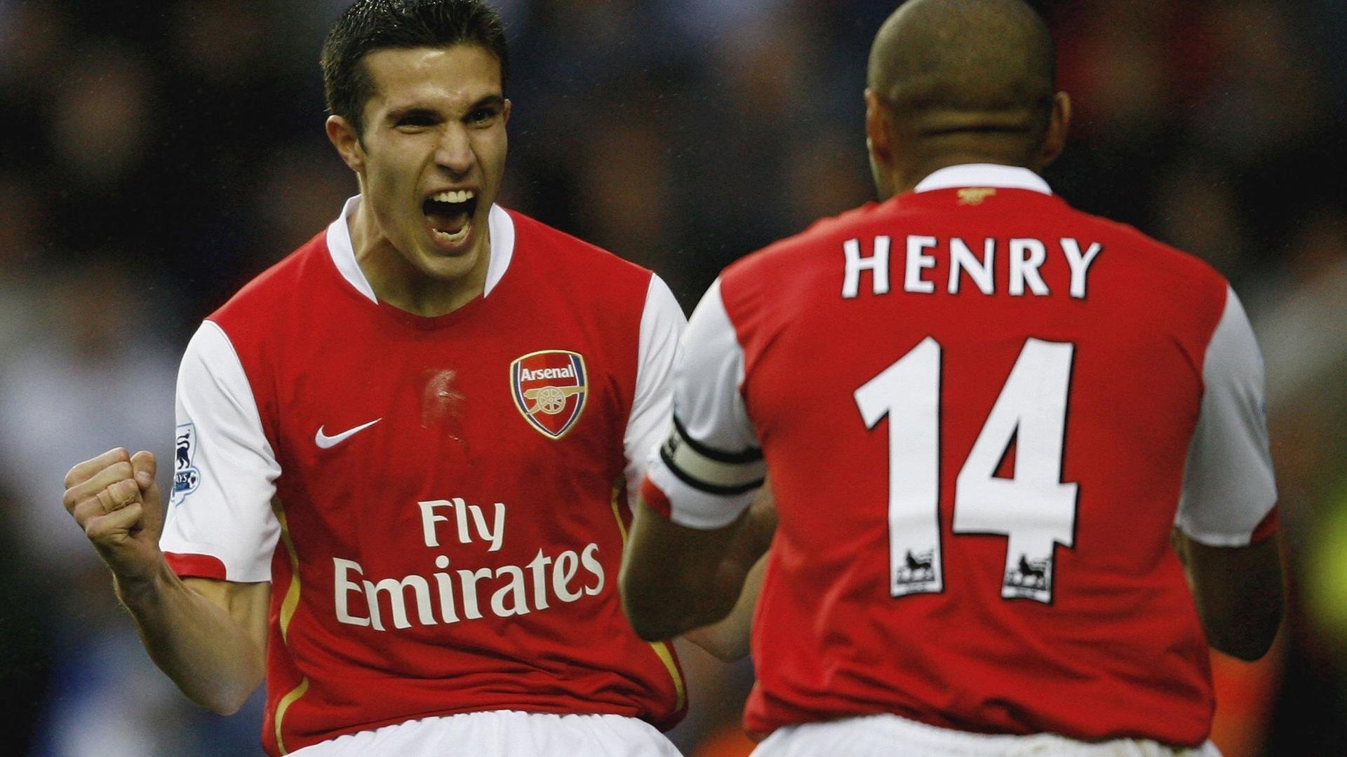 足球俱乐部训练基地对外开放日人气爆棚,足球培训基地