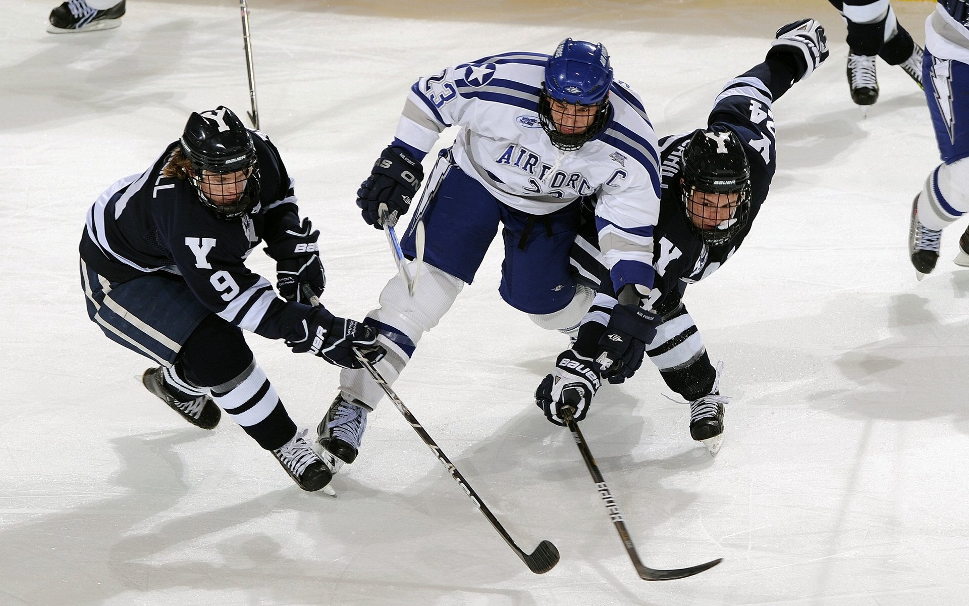俱乐部青训成果展示赛成为人才输送重要窗口,俱乐部青训营